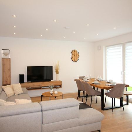 Ada4, Apartment Mit Kueche, Badewanne, Balkon, Terrasse, Parkplatz Am Haus, Ruhig Gelegen Kulmbach Zewnętrze zdjęcie