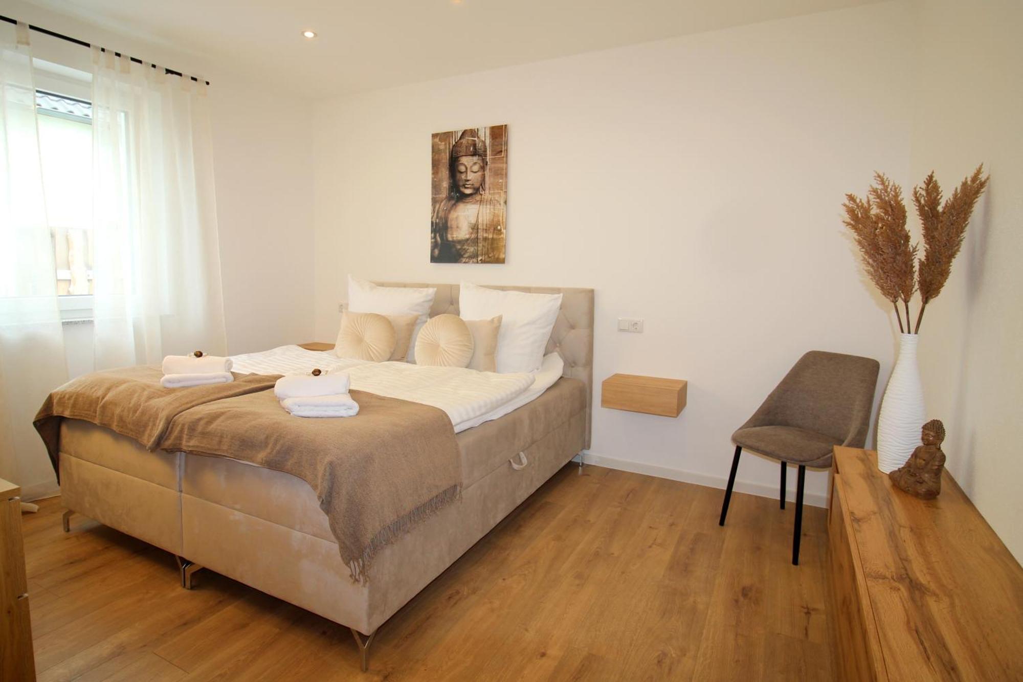 Ada4, Apartment Mit Kueche, Badewanne, Balkon, Terrasse, Parkplatz Am Haus, Ruhig Gelegen Kulmbach Zewnętrze zdjęcie