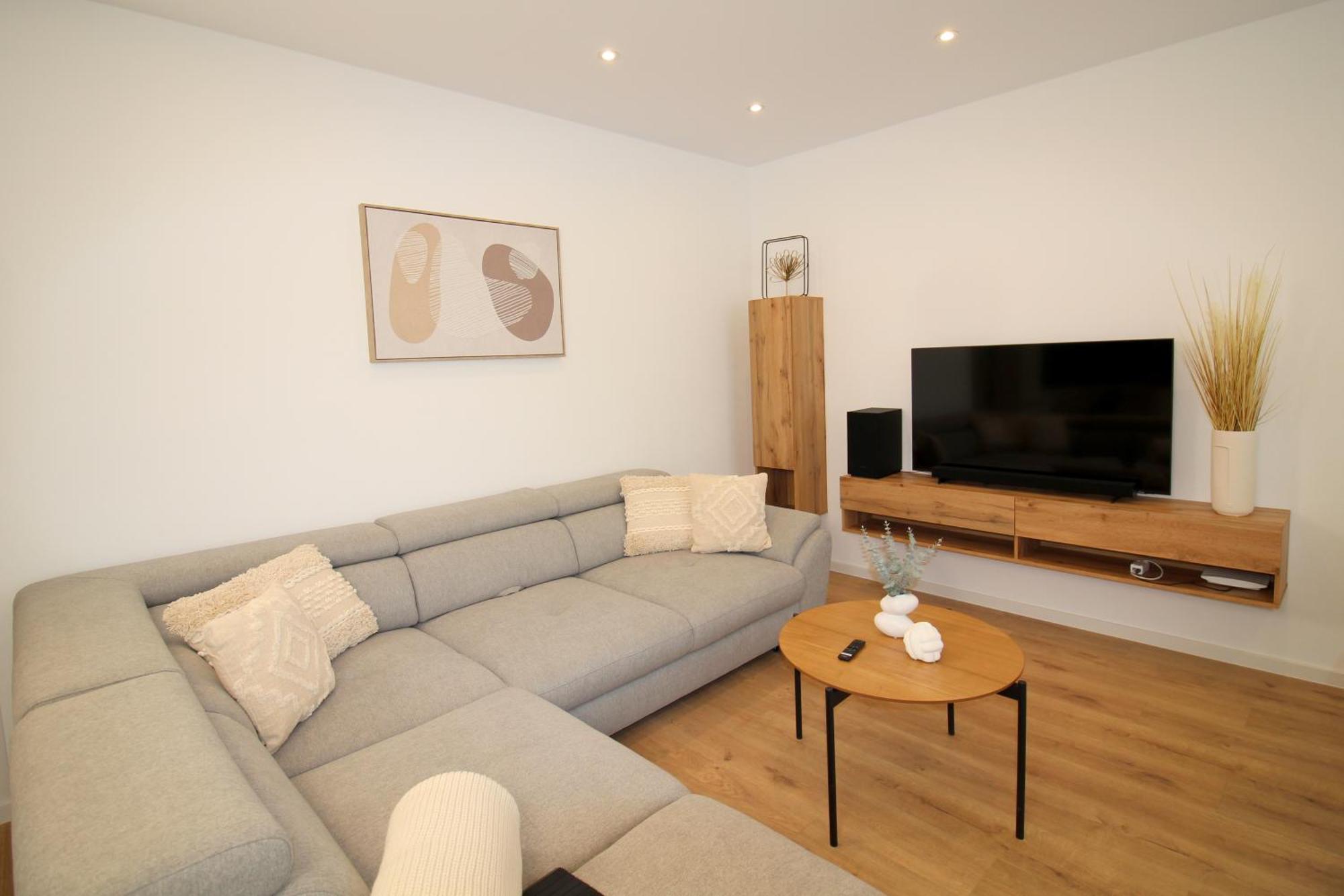 Ada4, Apartment Mit Kueche, Badewanne, Balkon, Terrasse, Parkplatz Am Haus, Ruhig Gelegen Kulmbach Zewnętrze zdjęcie